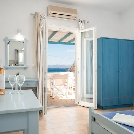 Afroditi * Parikia (Paros)