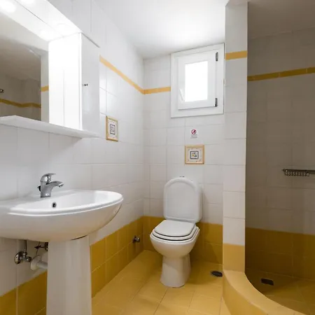 Afroditi Aparthotel 3*