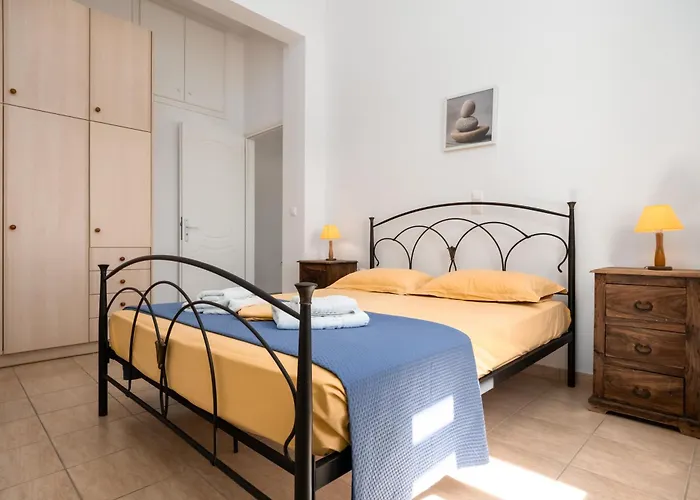 Aparthotel Afroditi Logaras