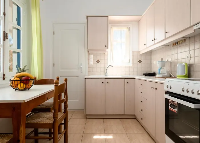 Afroditi Aparthotel Logaras