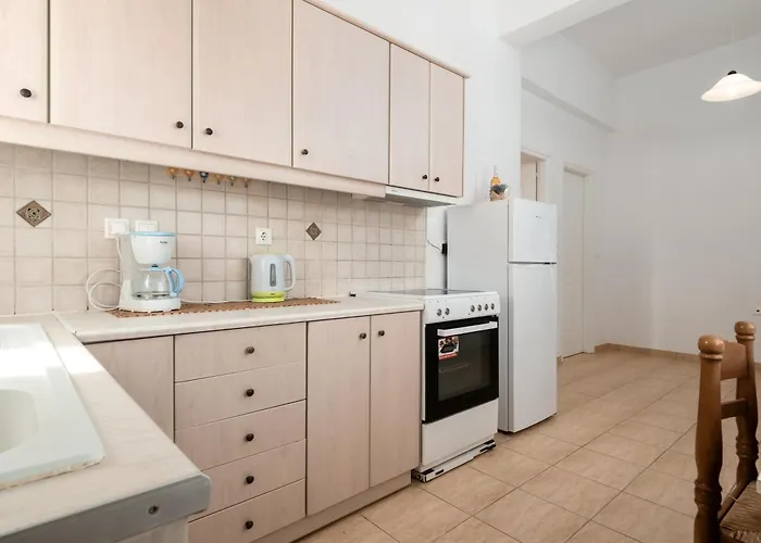 Afroditi Aparthotel Logaras